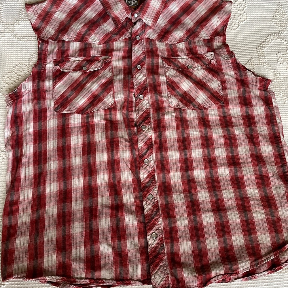 3XL Snap button-up sleeveless trucker/biker shirt